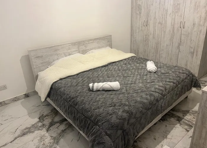 Palm Haven - Boutique Gozo Maisonette Homestay Munxar